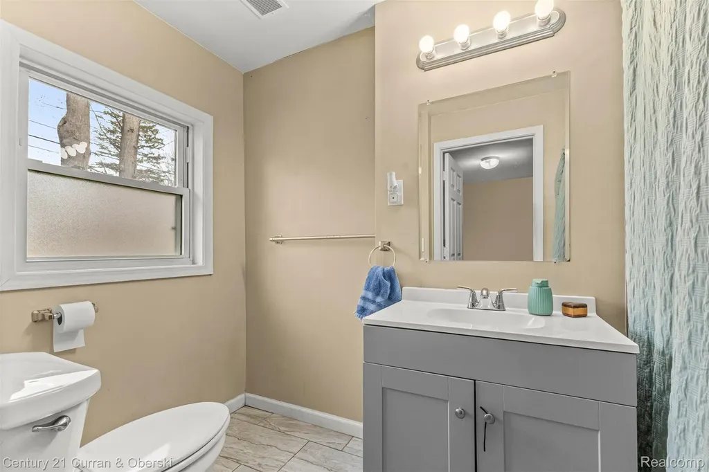 26891 Crocker Boulevard Harrison Charter Township MI 48045