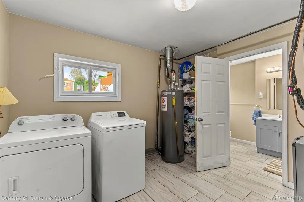 26891 Crocker Boulevard Harrison Charter Township MI 48045
