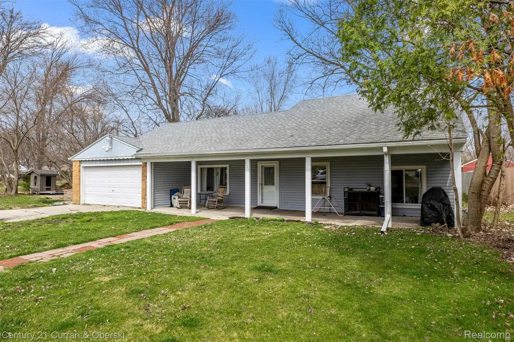 26891 Crocker Boulevard Harrison Charter Township MI 48045
