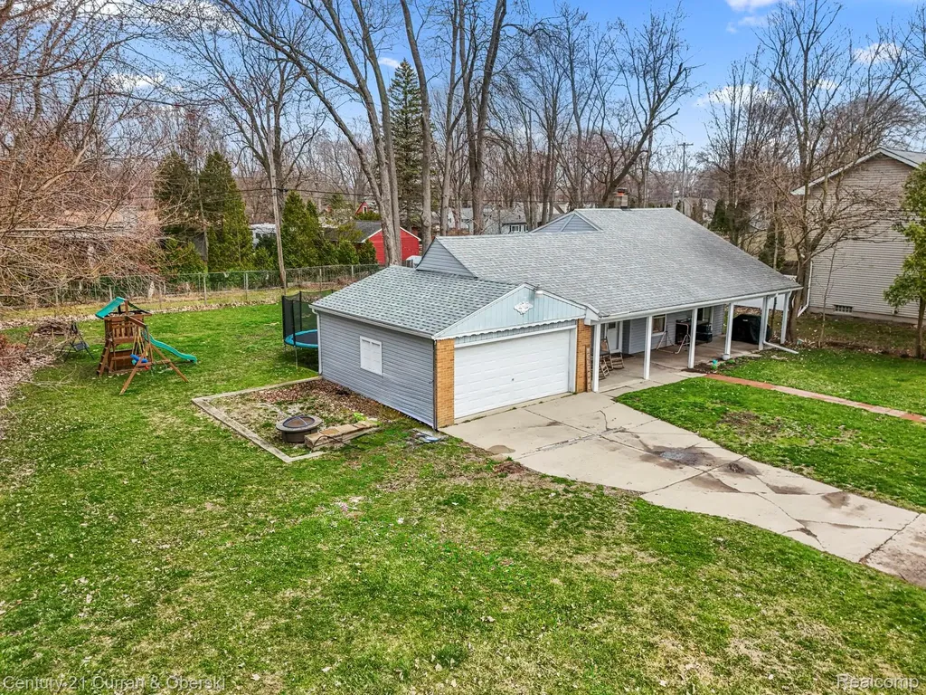 26891 Crocker Boulevard Harrison Charter Township MI 48045