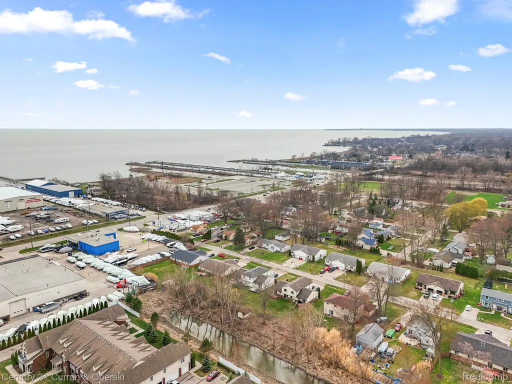 26891 Crocker Boulevard Harrison Charter Township MI 48045