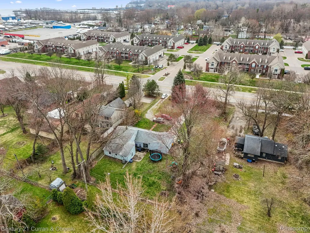 26891 Crocker Boulevard Harrison Charter Township MI 48045