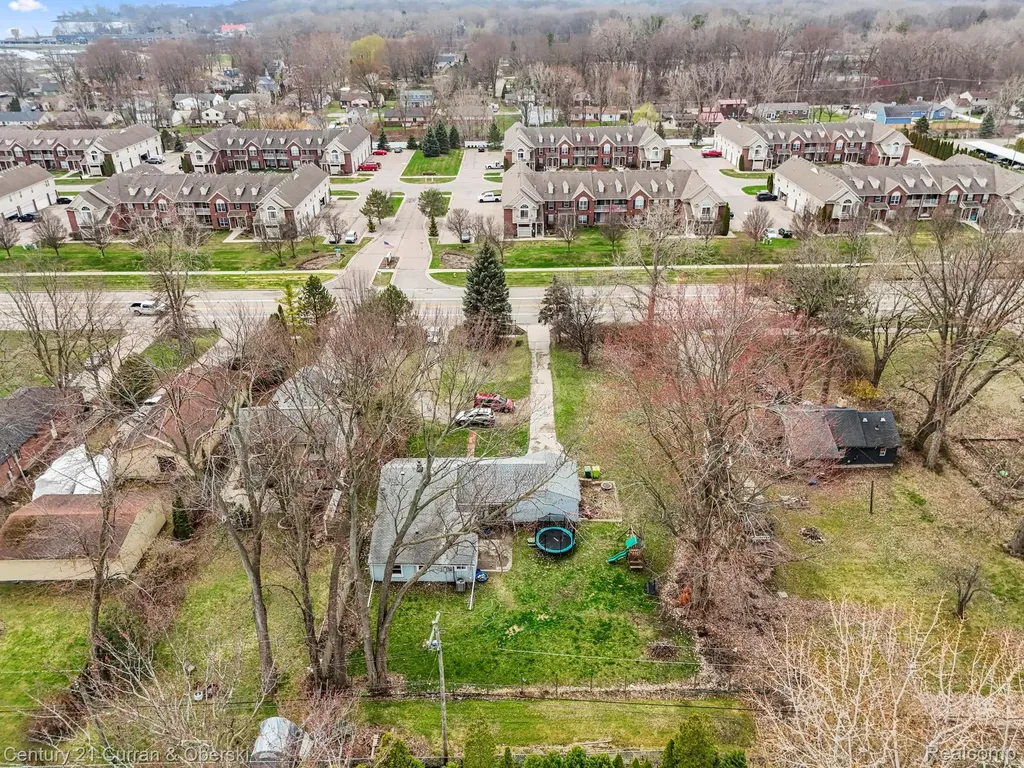 26891 Crocker Boulevard Harrison Charter Township MI 48045