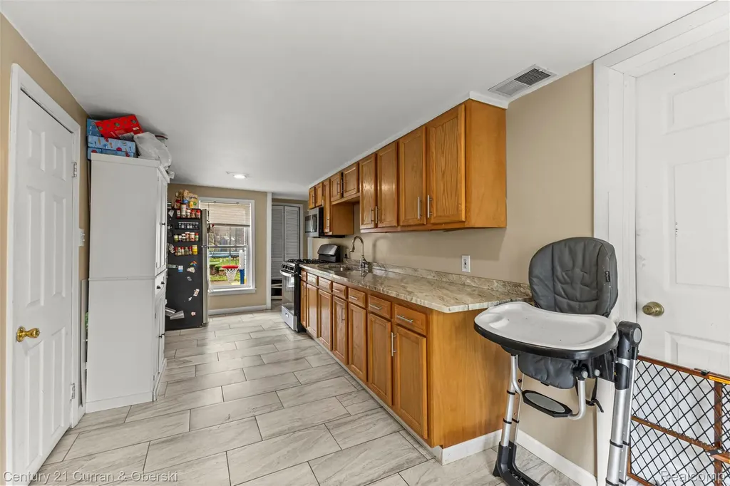 26891 Crocker Boulevard Harrison Charter Township MI 48045