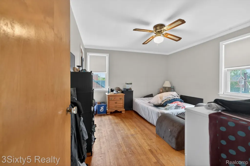 13164 Veronica Street Southgate City MI 48195
