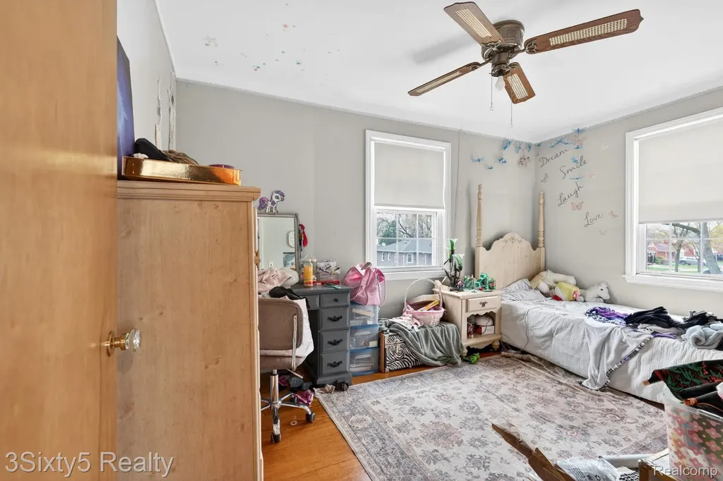 13164 Veronica Street Southgate City MI 48195