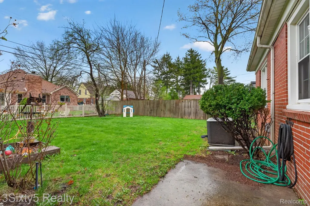 13164 Veronica Street Southgate City MI 48195