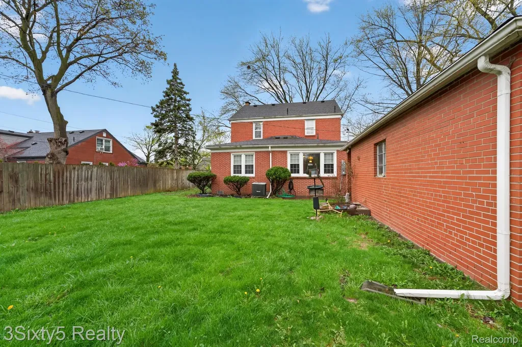 13164 Veronica Street Southgate City MI 48195
