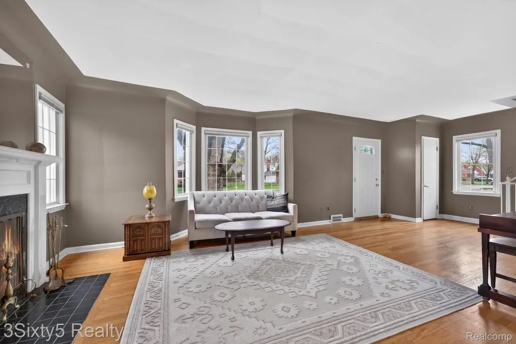 13164 Veronica Street Southgate City MI 48195