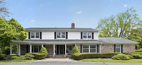 5447 Lahser Road Bloomfield Charter Township MI 48304