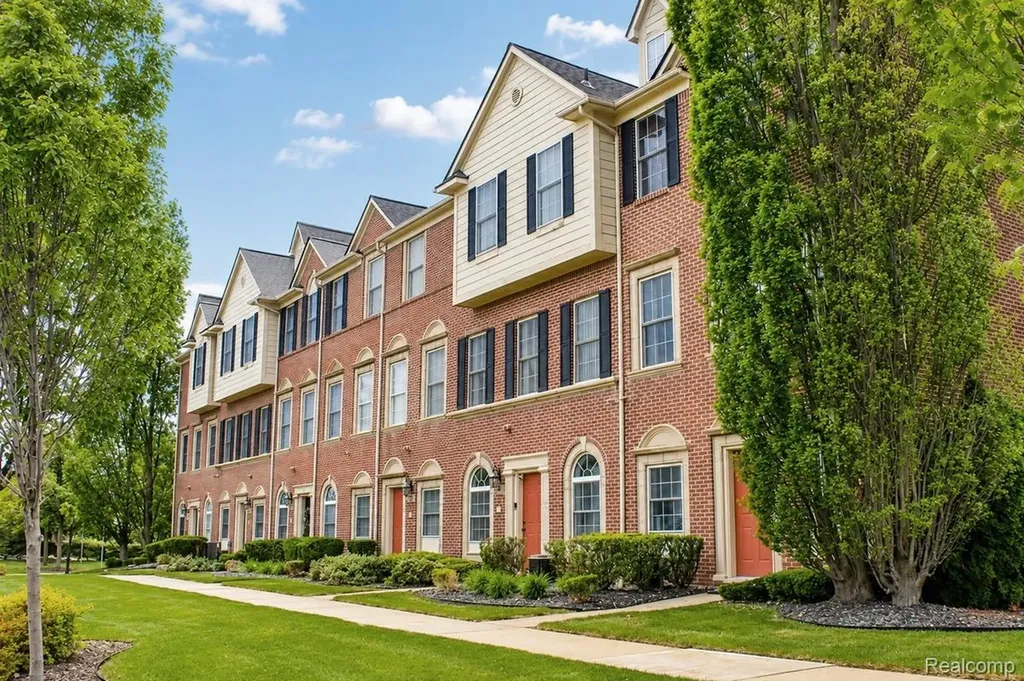 45411 N Stonewood Road Canton Charter Township MI 48187
