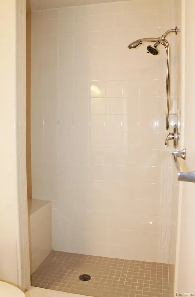 45411 N Stonewood Road Canton Charter Township MI 48187