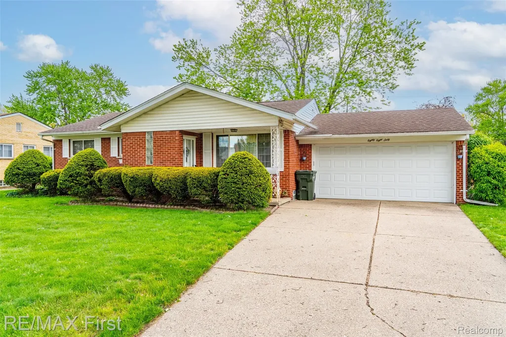 8860 Kidley Drive Sterling Heights City MI 48314