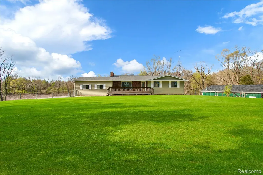 9093 Jordan Road Atlas Township MI 48439