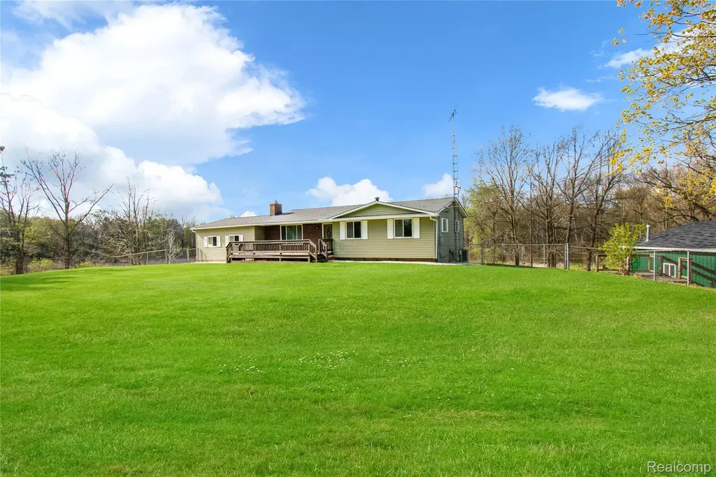 9093 Jordan Road Atlas Township MI 48439