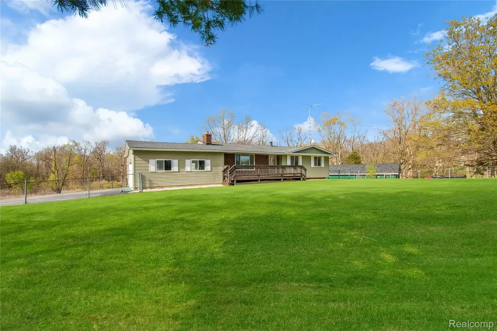 9093 Jordan Road Atlas Township MI 48439