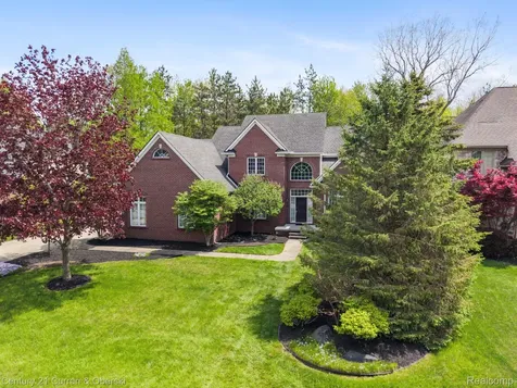 27852 Larson Lane Farmington Hills City MI 48331