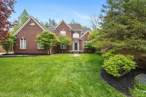 27852 Larson Lane Farmington Hills City MI 48331