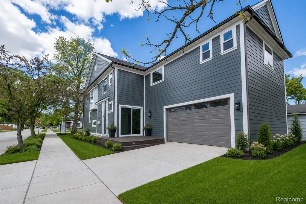 3800 Linwood Avenue Royal Oak City MI 48073
