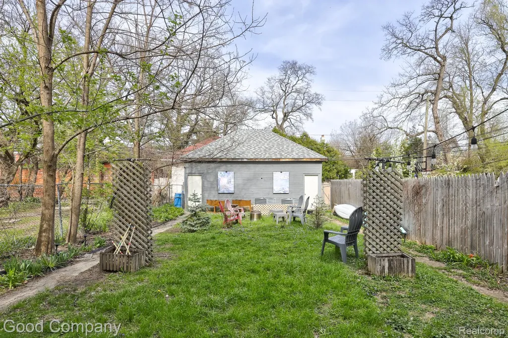 1728 Parker Street Detroit City MI 48214