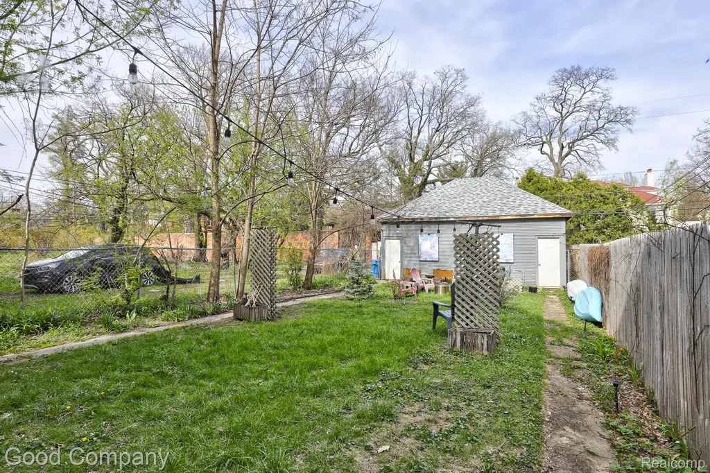 1728 Parker Street Detroit City MI 48214