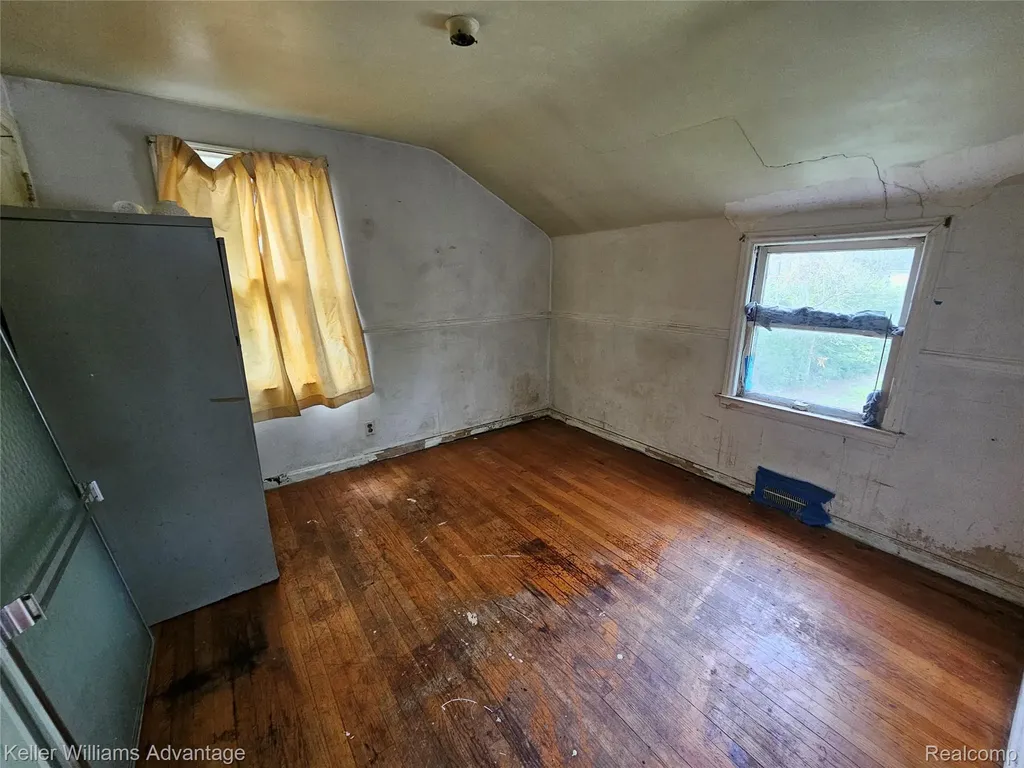 19760 Rowe Street Detroit City MI 48205
