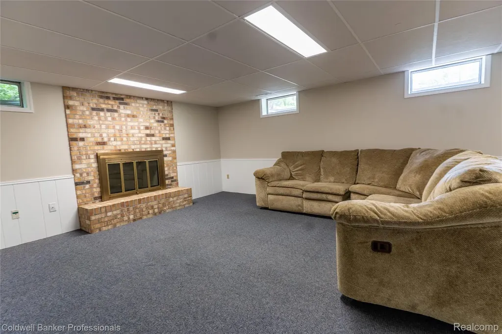 3969 Braeburn Drive Norton Shores City MI 49441