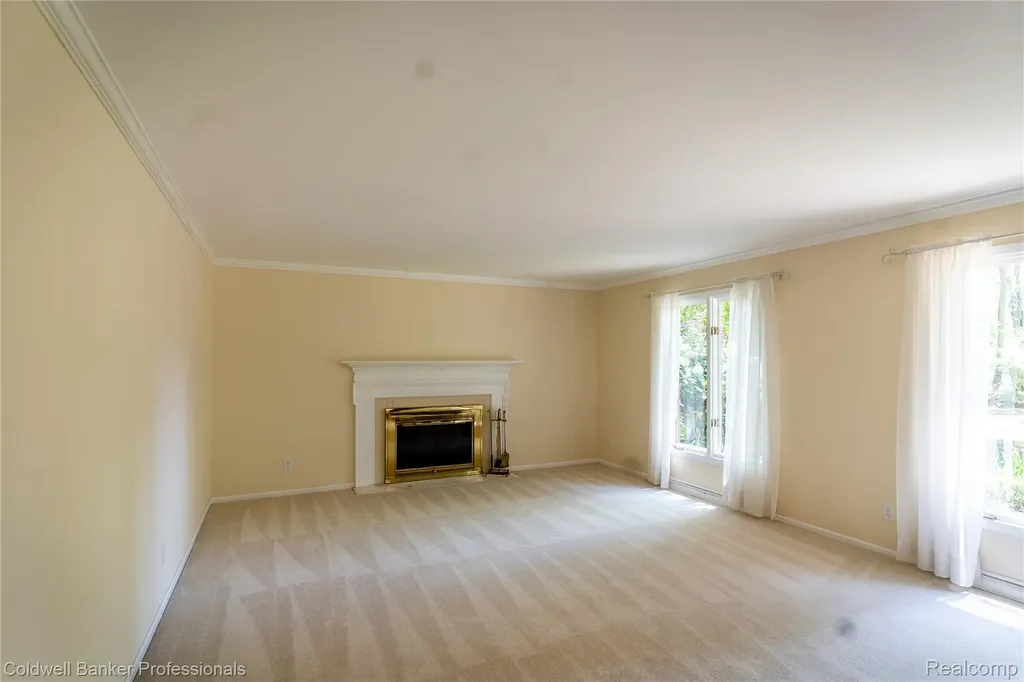 3969 Braeburn Drive Norton Shores City MI 49441