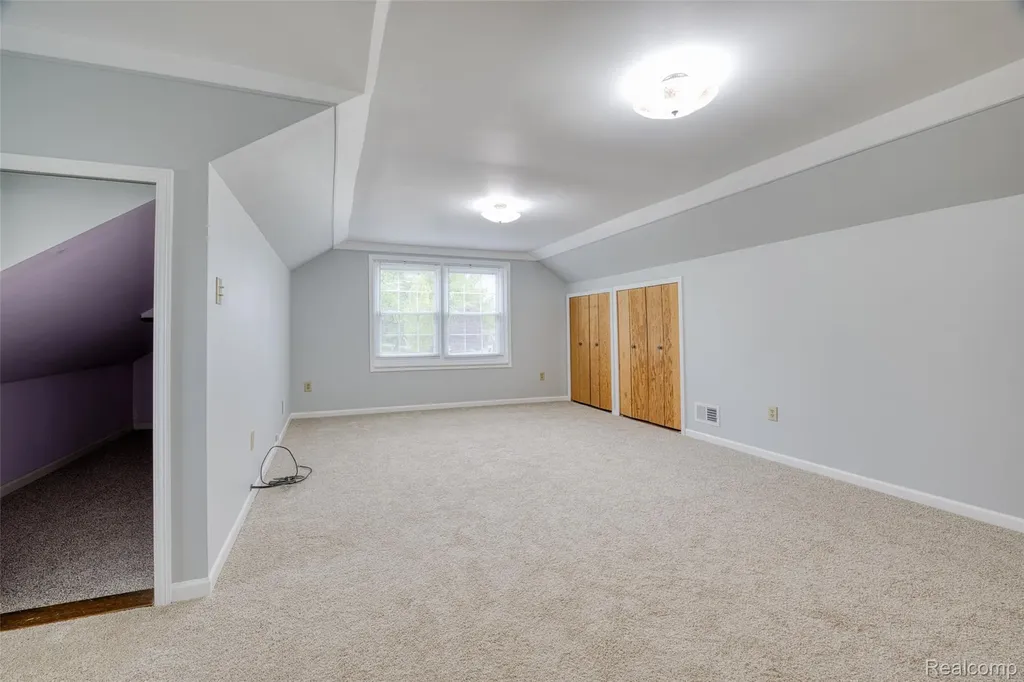 6295 Vernmoor Drive Troy City MI 48098