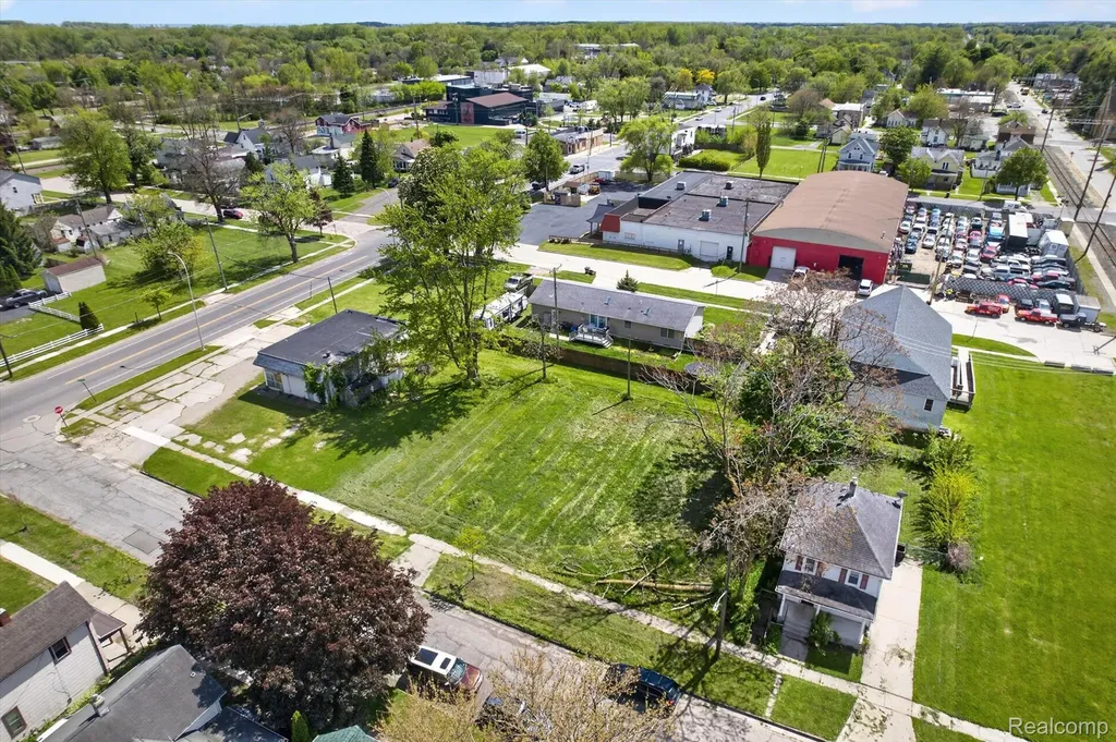 1016 Humphrey Street Monroe City MI 48161