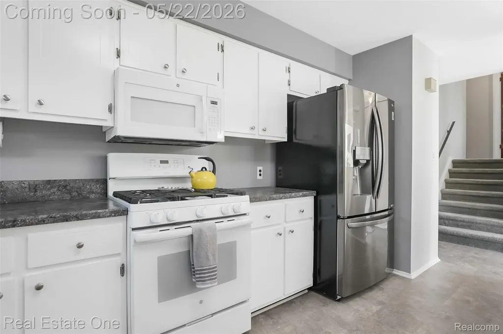 38743 Arcola Drive Sterling Heights City MI 48312