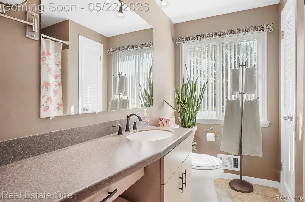 38743 Arcola Drive Sterling Heights City MI 48312