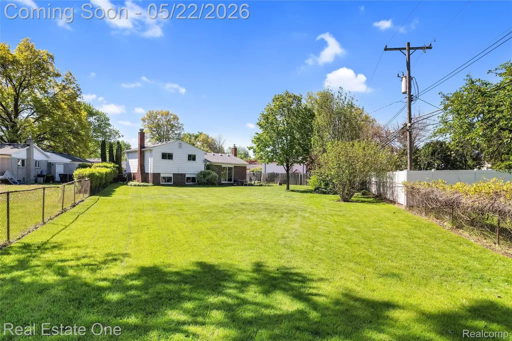 38743 Arcola Drive Sterling Heights City MI 48312