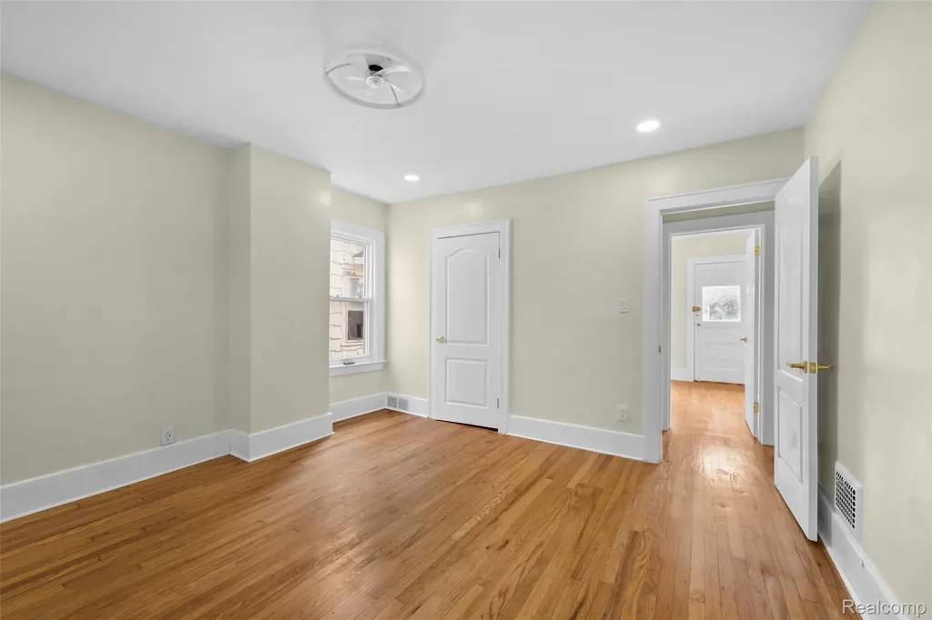 2681 Burlingame Street Detroit City MI 48206