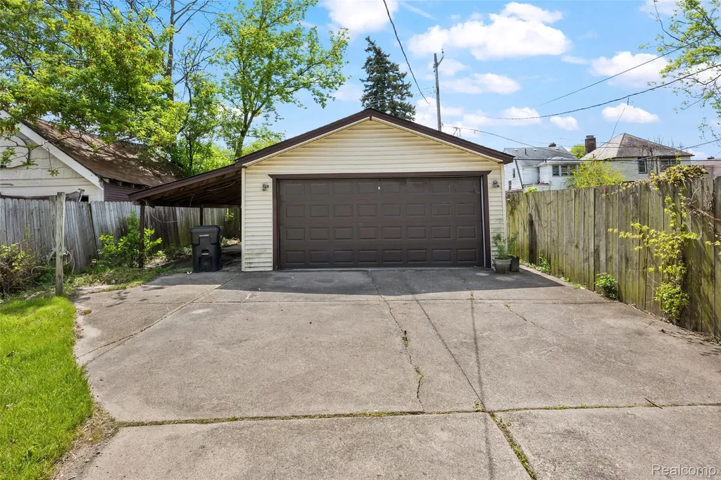 2681 Burlingame Street Detroit City MI 48206