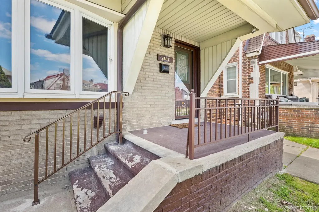 2681 Burlingame Street Detroit City MI 48206