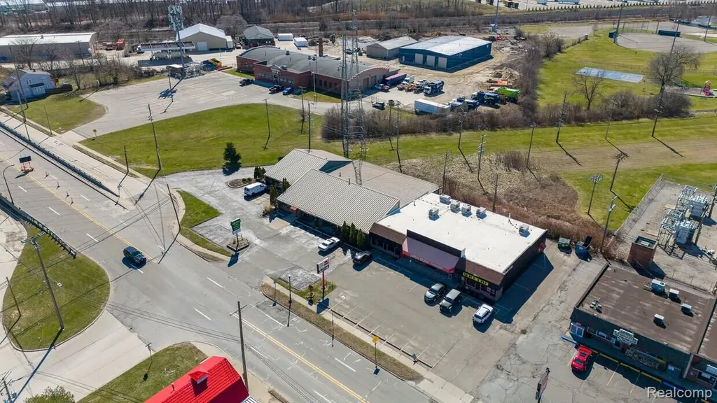 1595 West Road Trenton City MI 48183