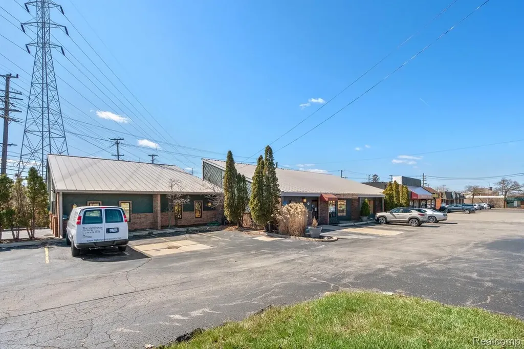 1595 West Road Trenton City MI 48183