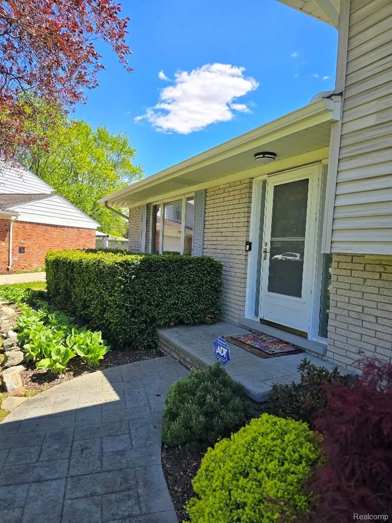 5523 Jerome Lane Grand Blanc Charter Township MI 48439