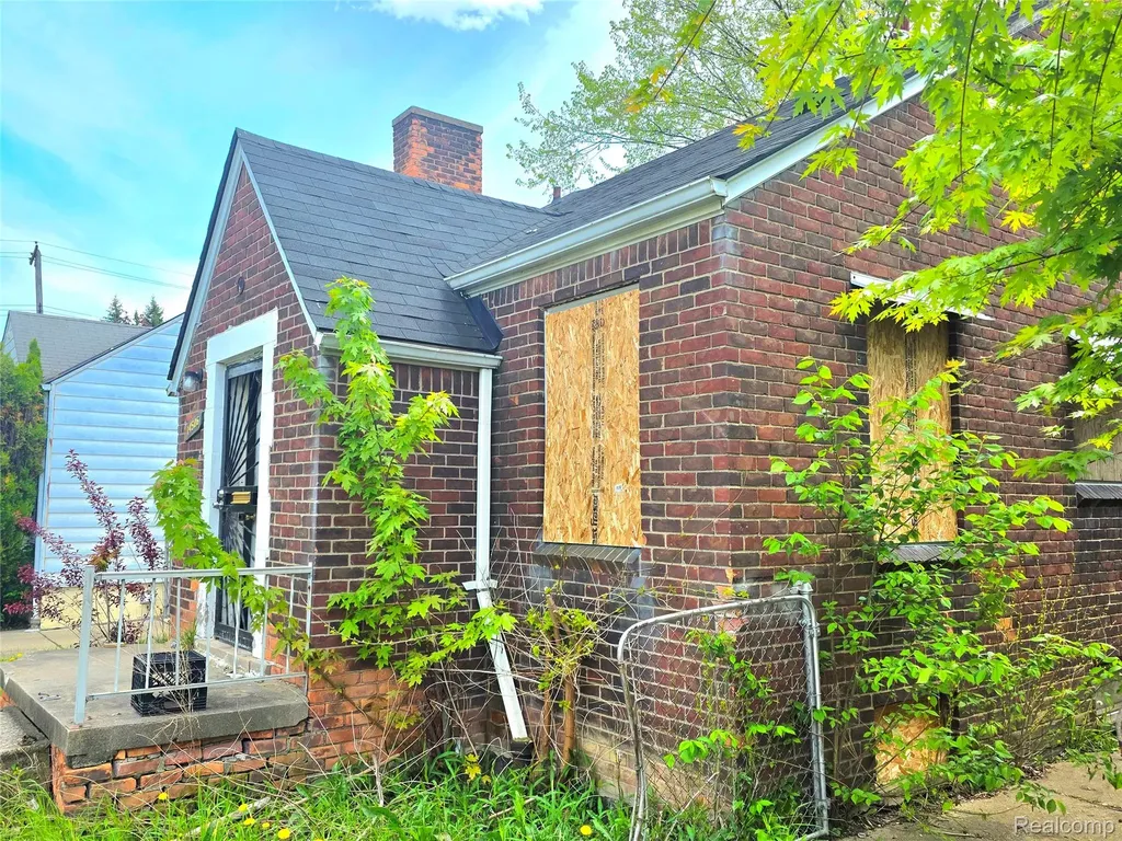 14506 Mapleridge Street Detroit City MI 48205