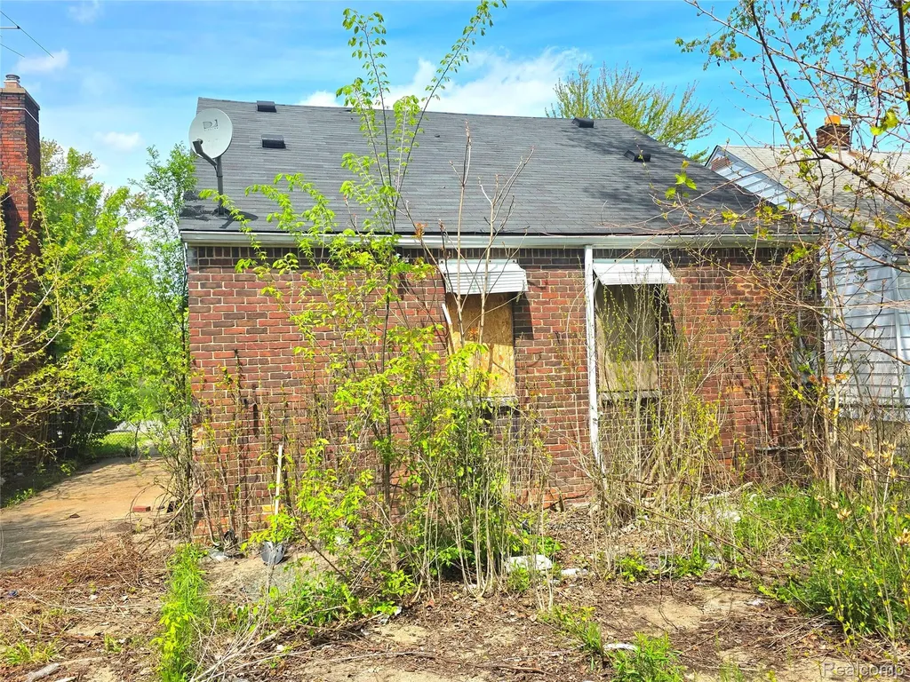 14506 Mapleridge Street Detroit City MI 48205