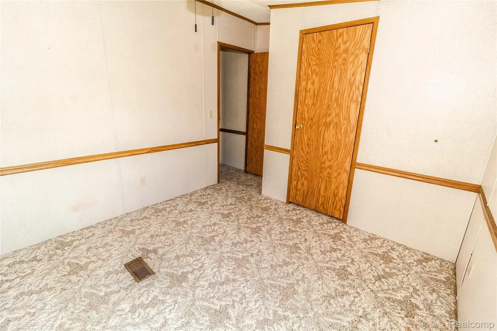 3800 Klam Road Oregon Township MI 48421