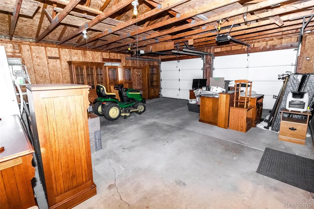 3800 Klam Road Oregon Township MI 48421