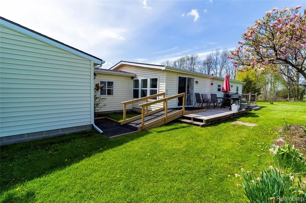 3800 Klam Road Oregon Township MI 48421