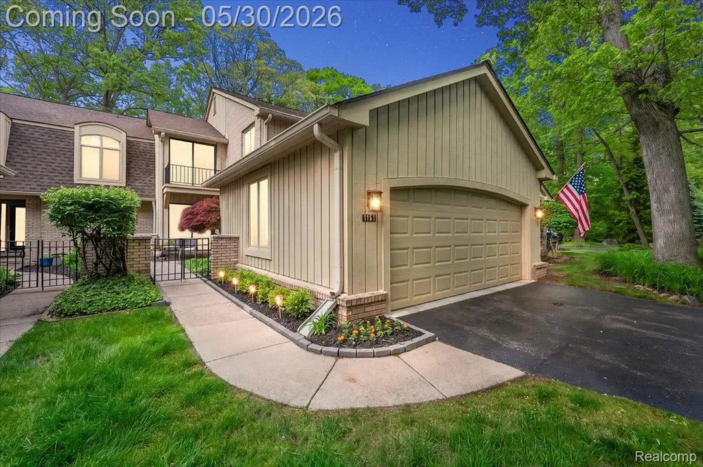 1161 Hillpointe Circle Bloomfield Hills City MI 48304