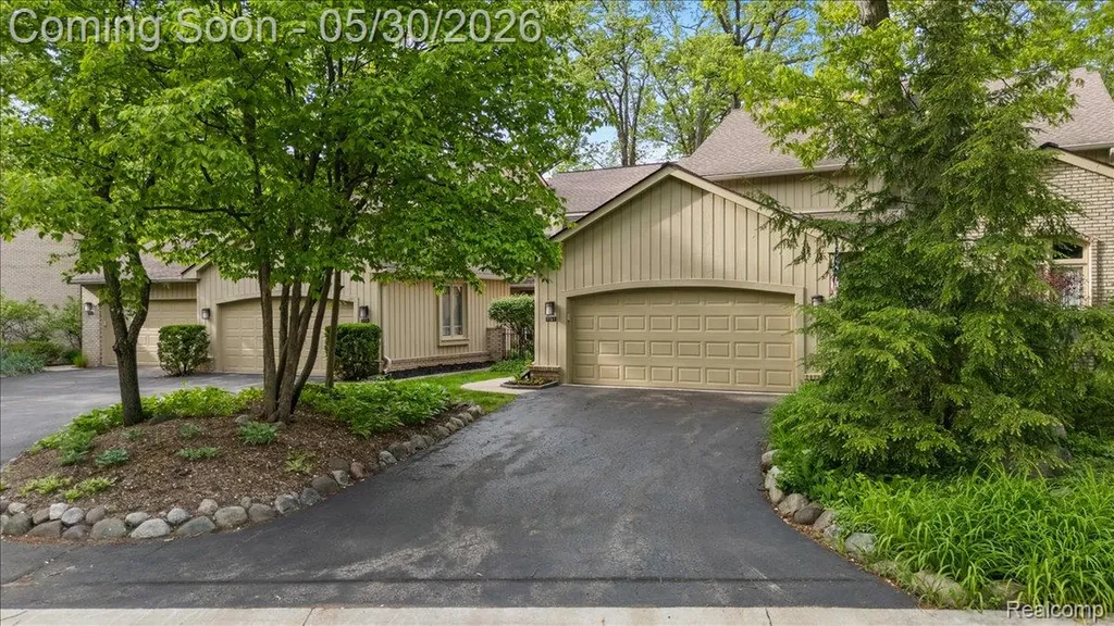 1161 Hillpointe Circle Bloomfield Hills City MI 48304