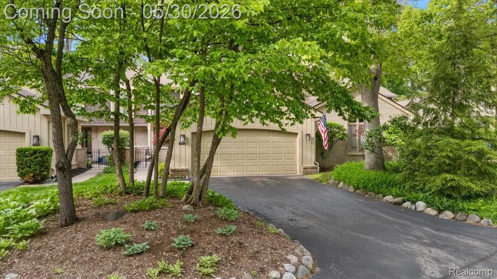 1161 Hillpointe Circle Bloomfield Hills City MI 48304