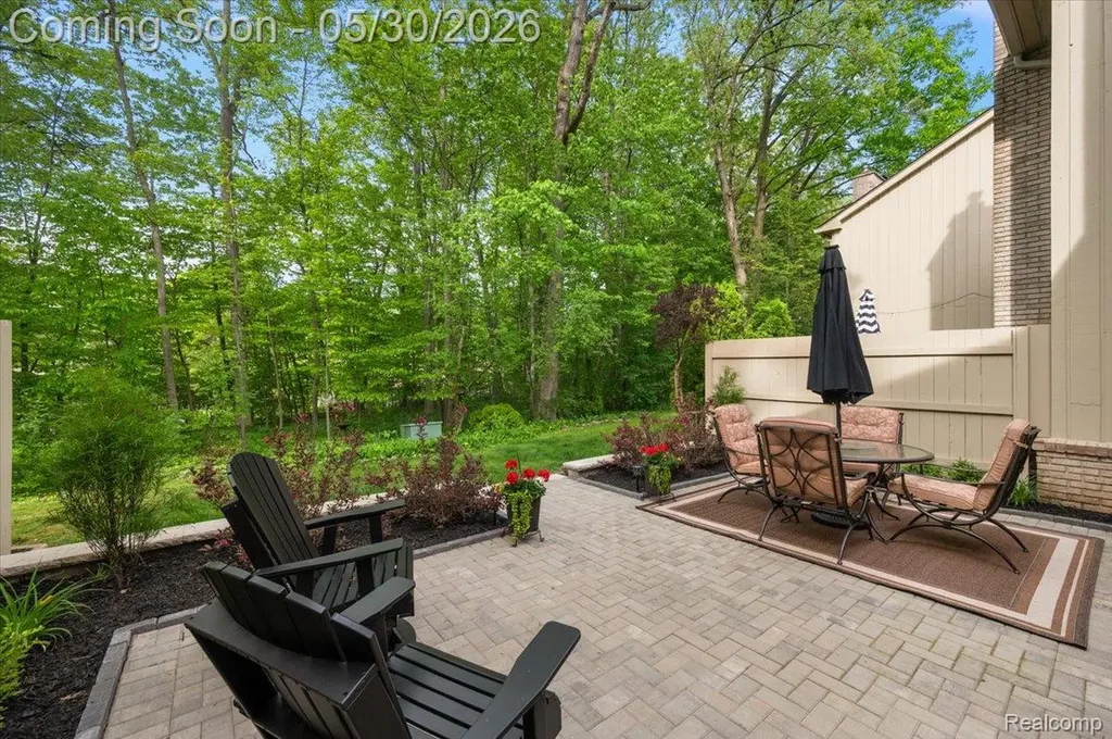 1161 Hillpointe Circle Bloomfield Hills City MI 48304