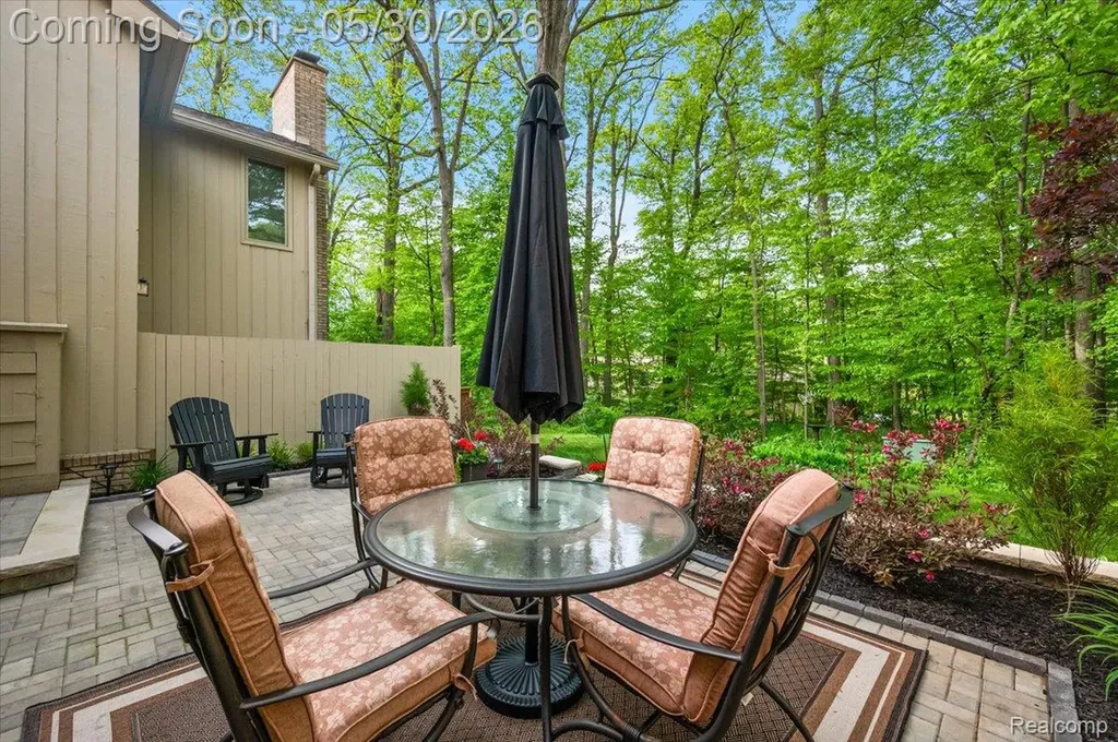 1161 Hillpointe Circle Bloomfield Hills City MI 48304