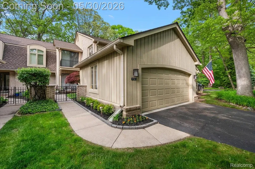 1161 Hillpointe Circle Bloomfield Hills City MI 48304